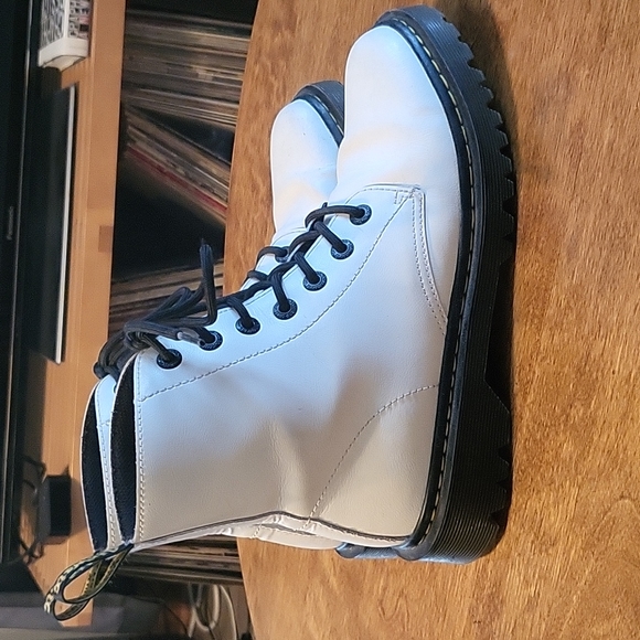 Dr martens white Luana combat boots - Picture 2 of 4